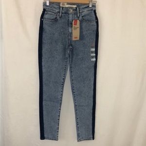 Levi jeans